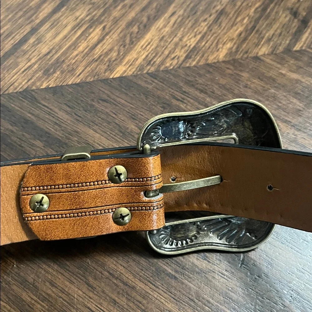 MEN’S Brown Leather Belt with Turquoise Accents NEW